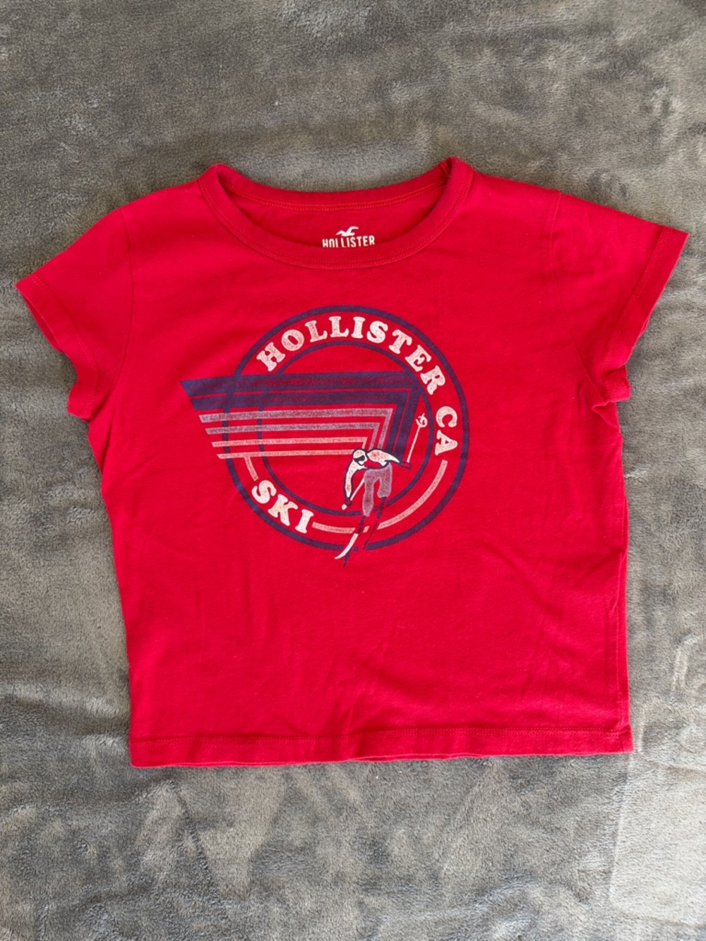 Hollister Graphic Red Tee XS
